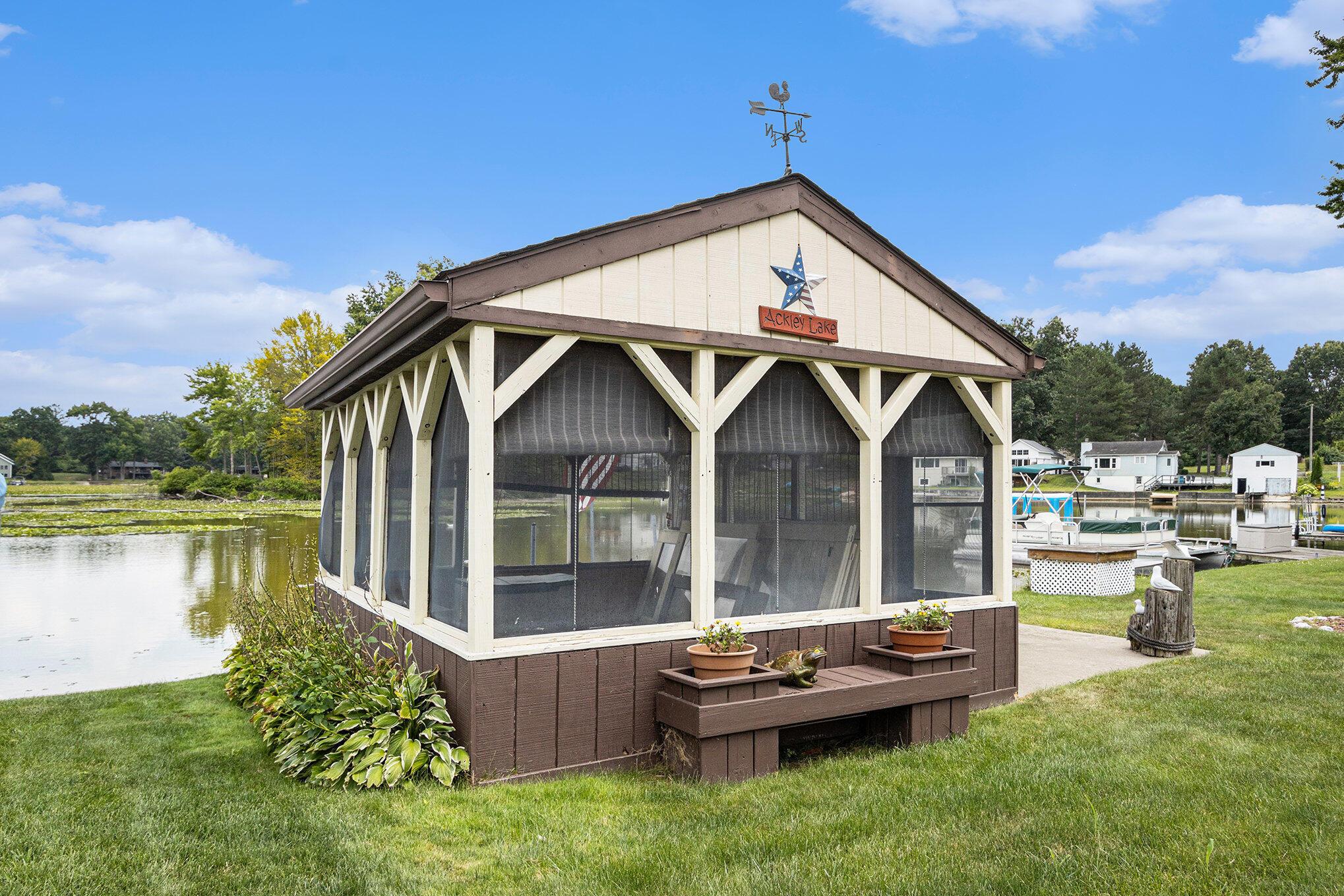 Image 4: 025_51765easystreet_31_577