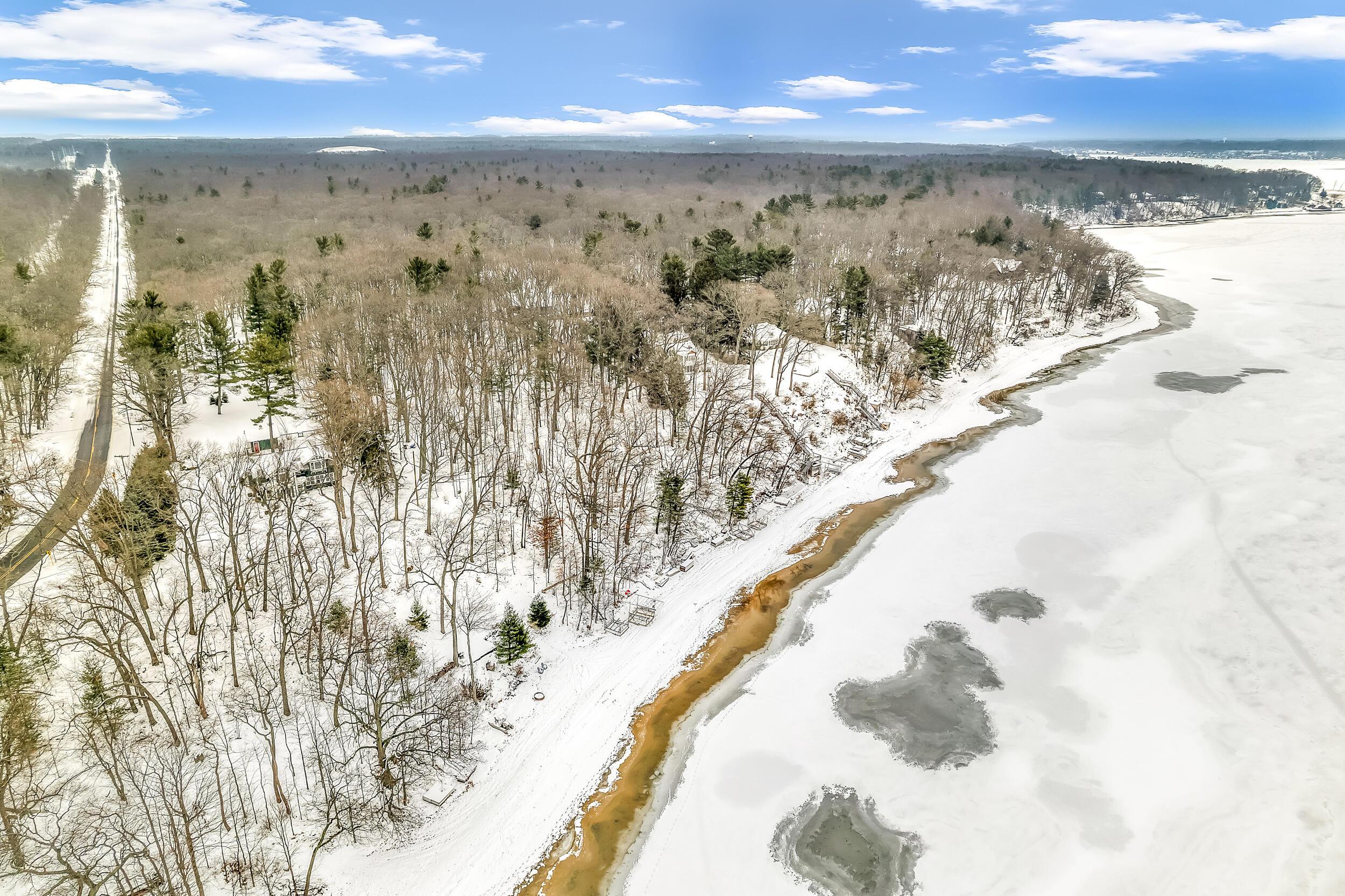 Image 3: 6125 lakeshore-4