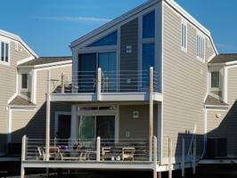 22 Harbor Isle Drive