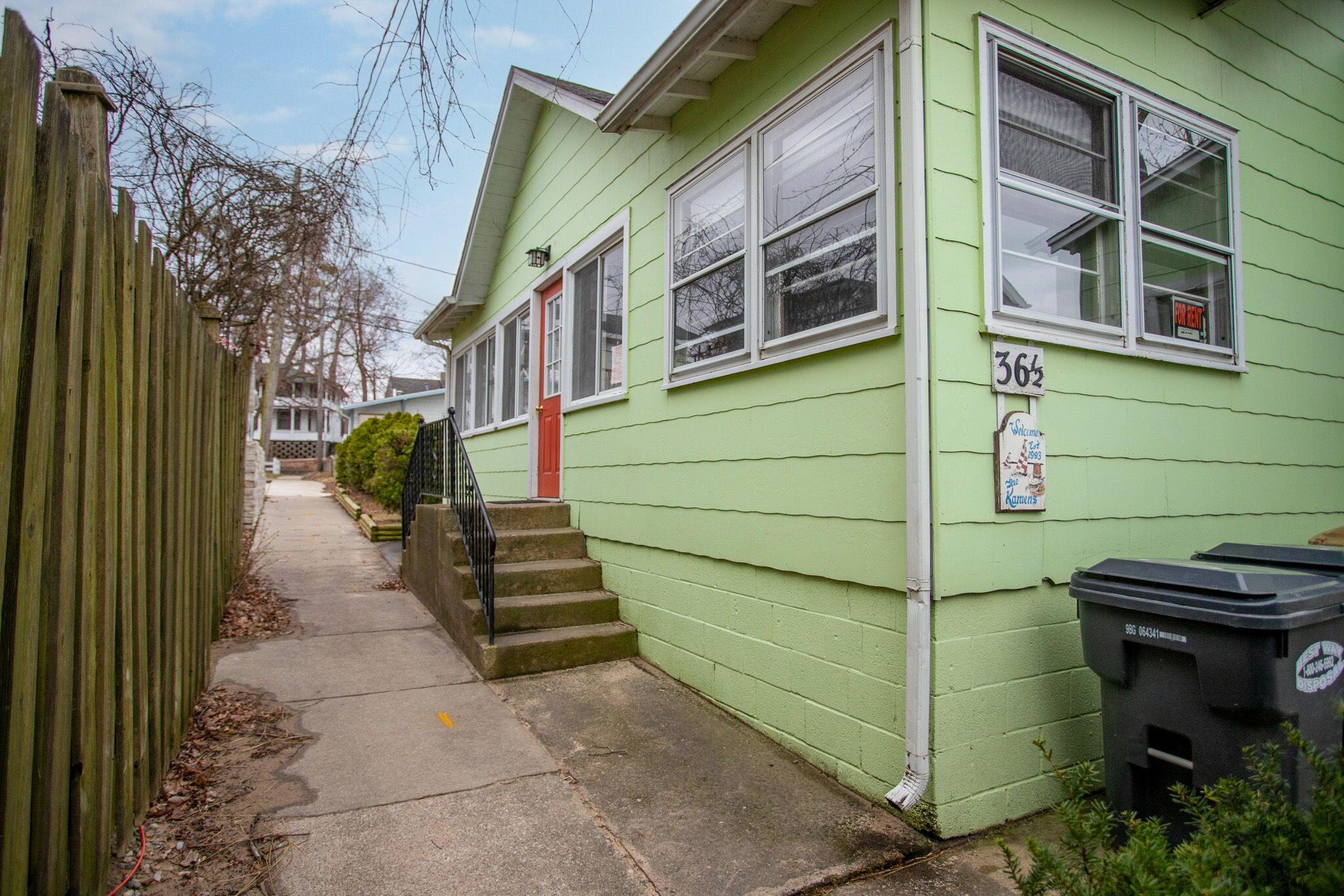 Image 3: 16-web-or-mls-36-lakeshore-dr