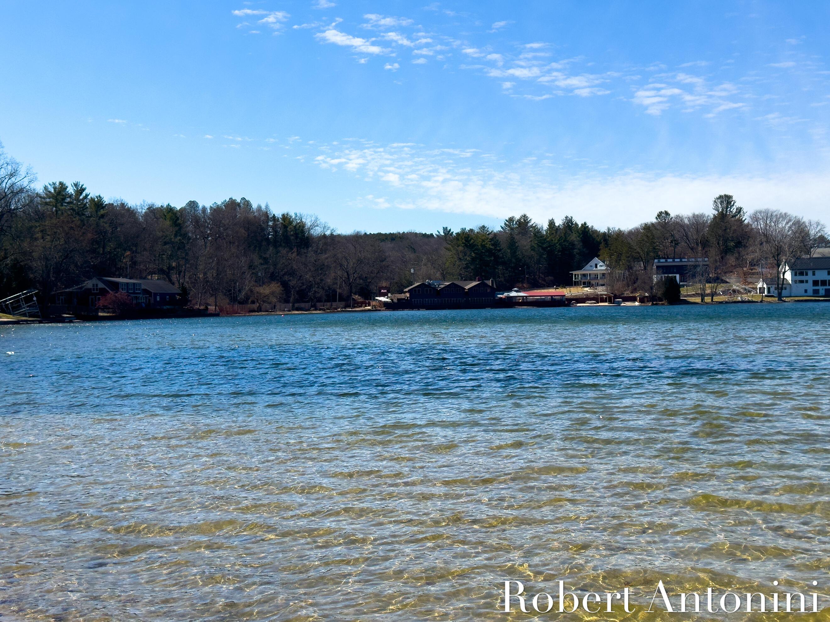 Image 4: Bostwick Lake