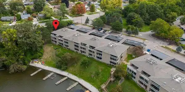 893 Cliffs