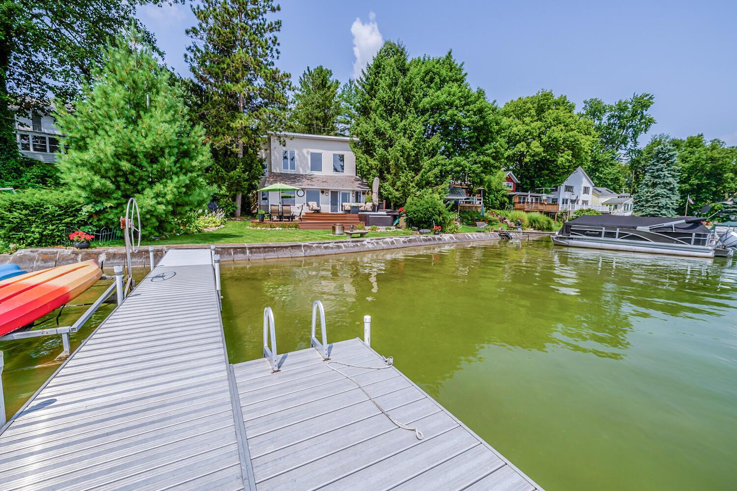 Image 2: 24199 N Shore Dr Edwardsburg-large-001-0