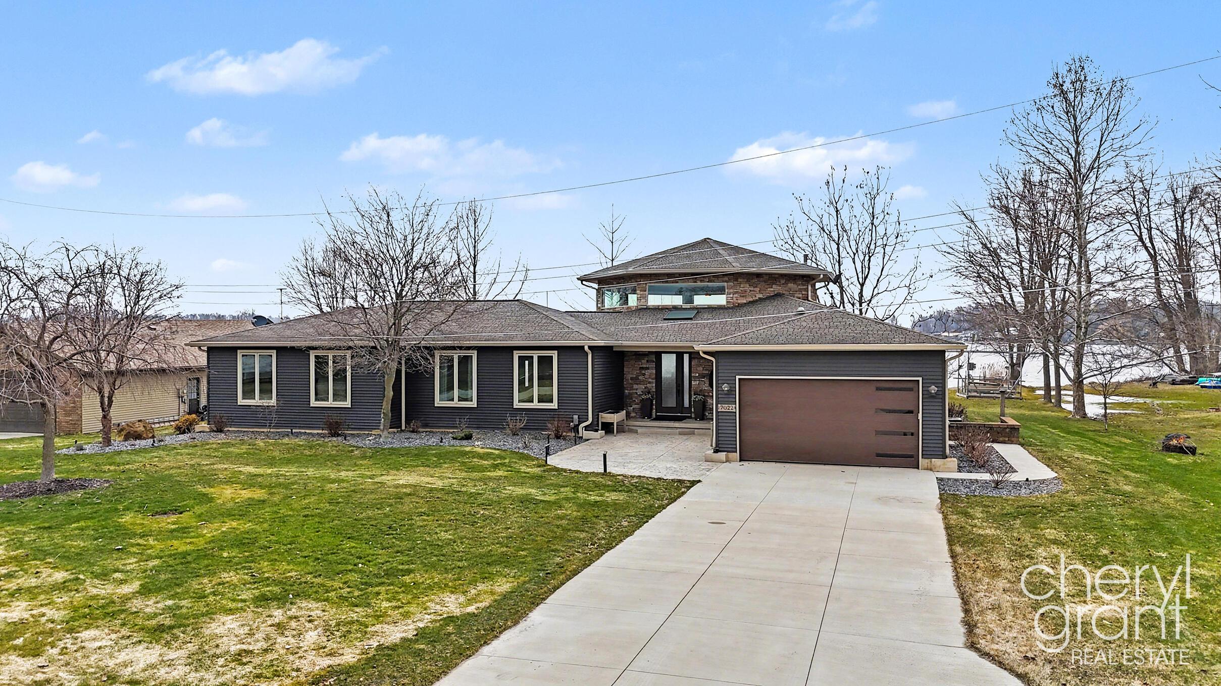 Image 1: Front of Home
