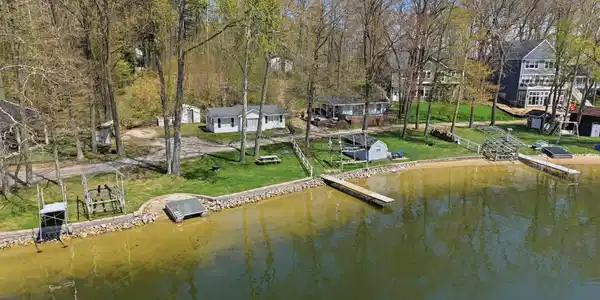 2529 Miner Lake Drive