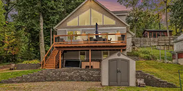 12375 Woodland Park NE