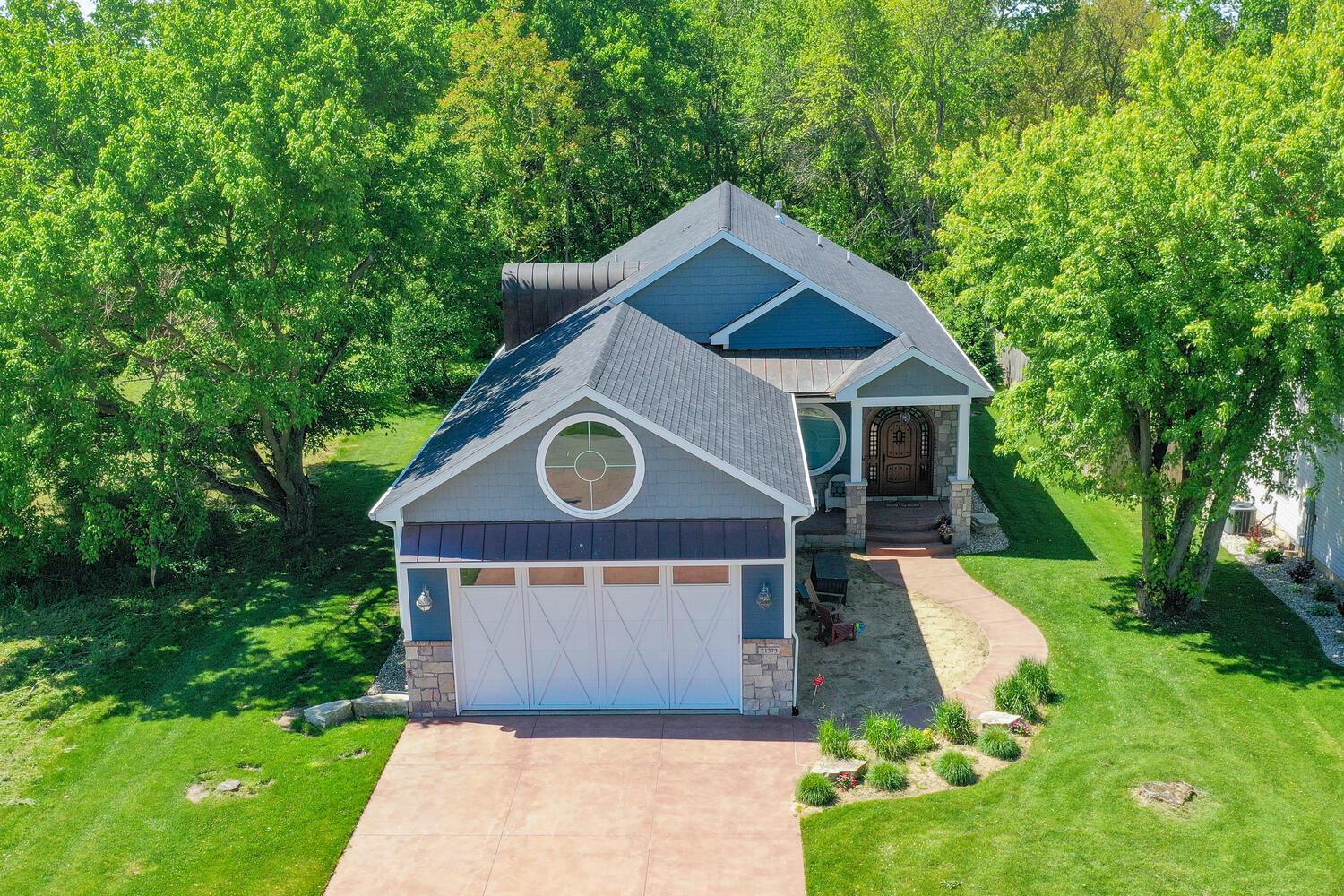 Image 4: 21373 Sail Bay Dr Cassopolis-large-004-0