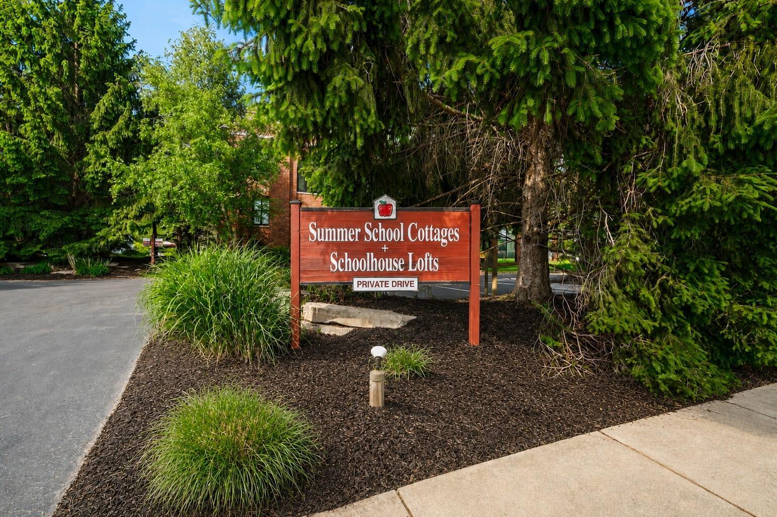 Image 4: Welcome to Summer School Lofts