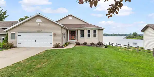 8888 W Suwanee Trail