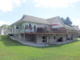 347 Lighthouse Way South