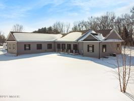 25976 Lantern Circle