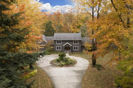 6142 Scenic Woods Circle N