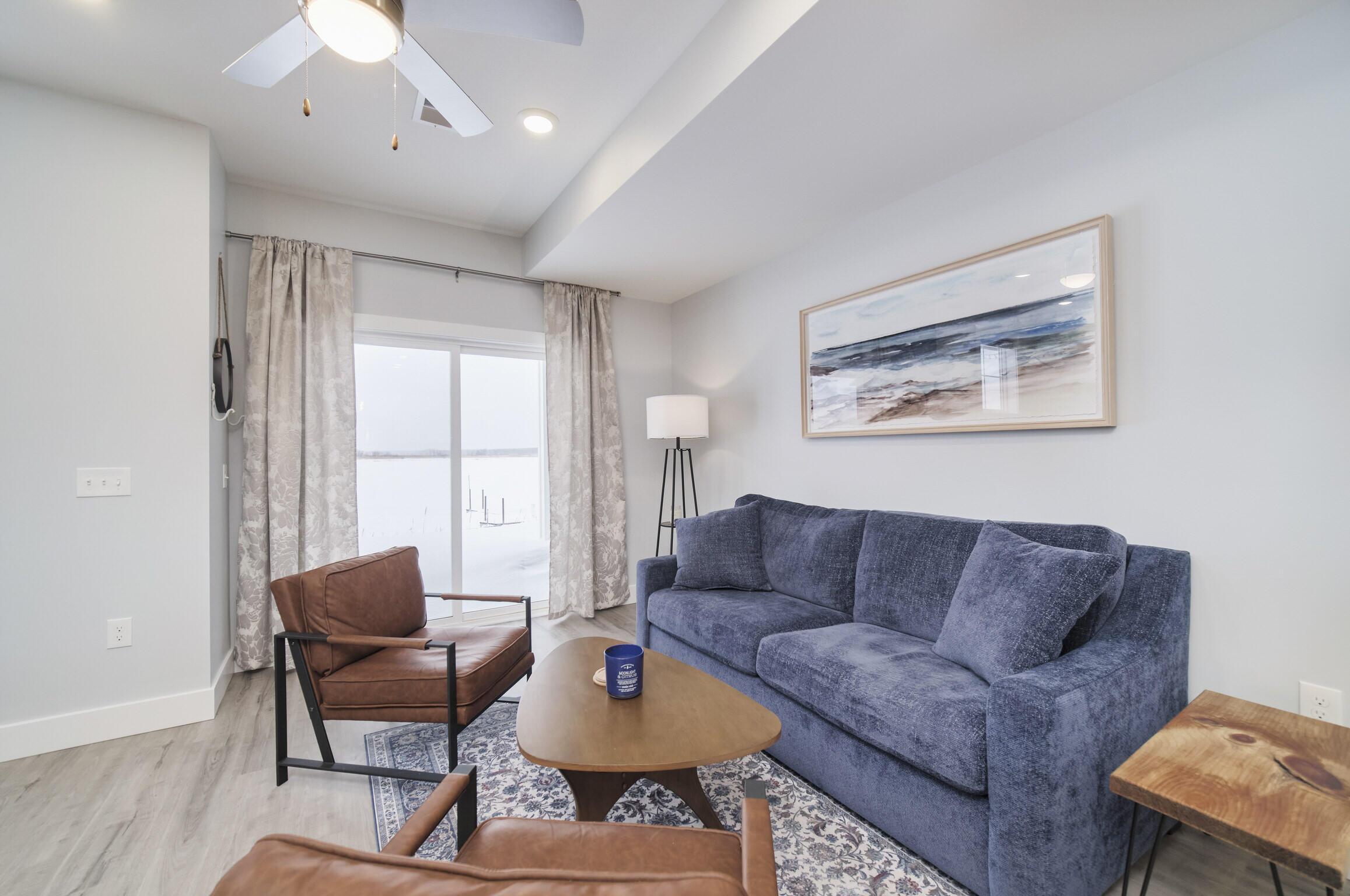 Image 2: 201_Joslin_Cove_Dr-03