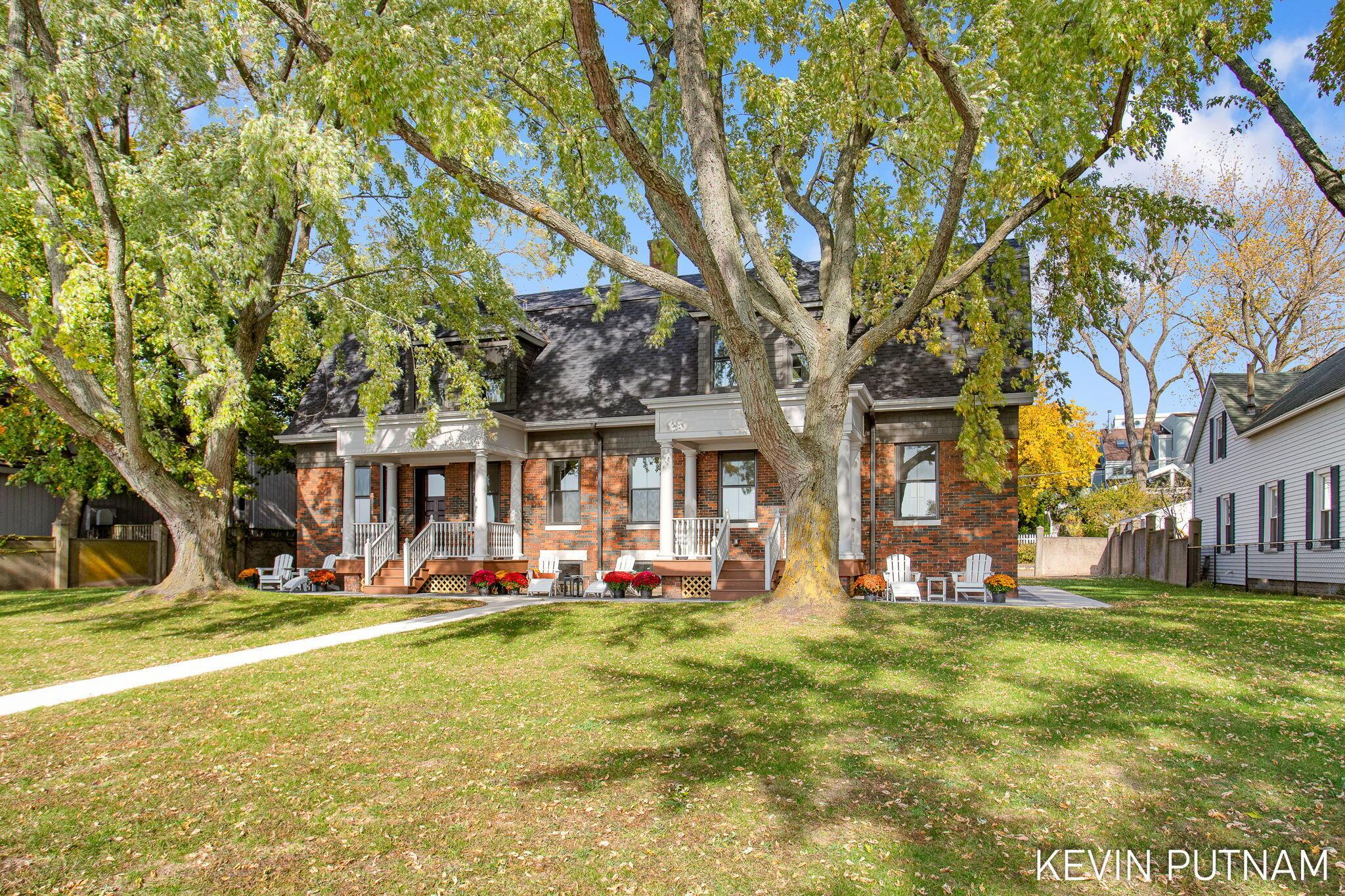 Image 3: 5-web-or-mls-103-n-pier-st