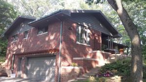 2702 Belle Plaine Trail
