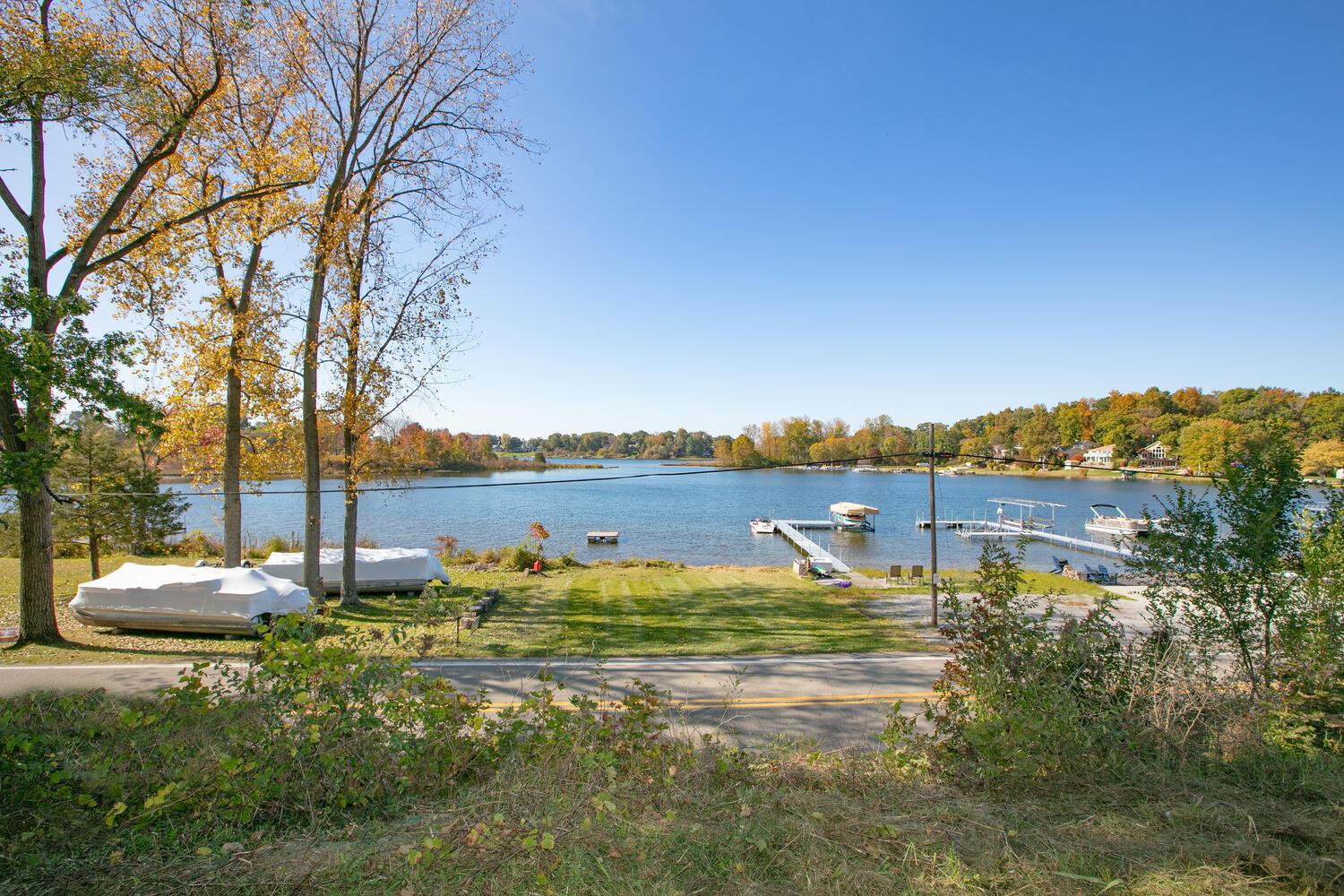 Image 3: 69909 Sunset Blvd Union MI-large-003-007