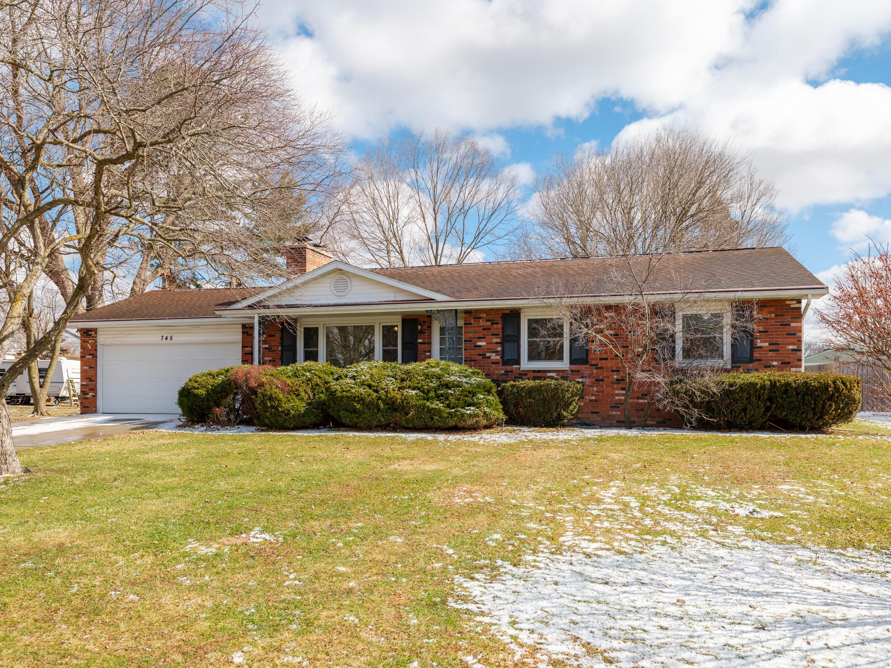 Image 1: 745 Woodlark-101