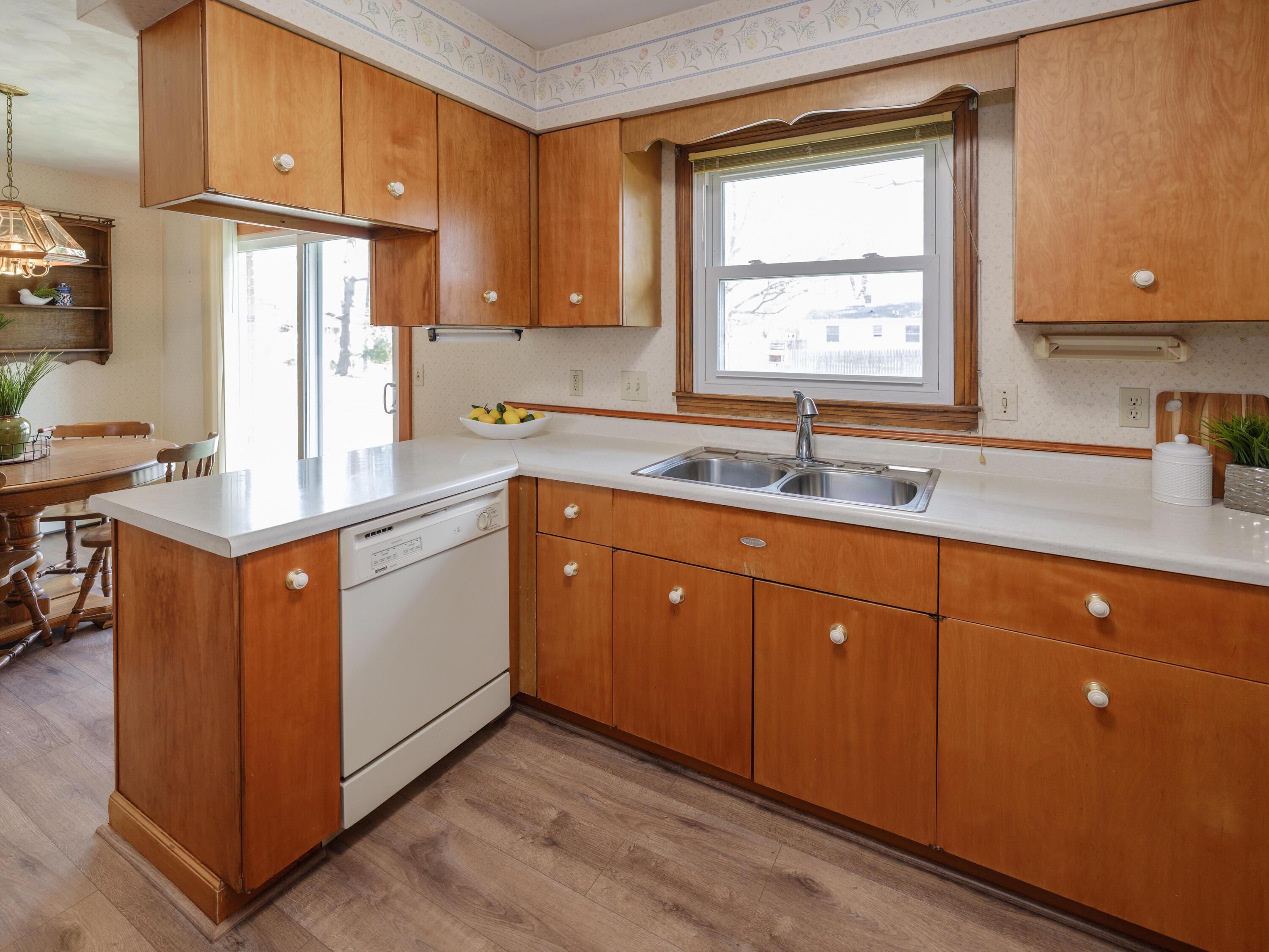 Image 4: 745 Woodlark-110