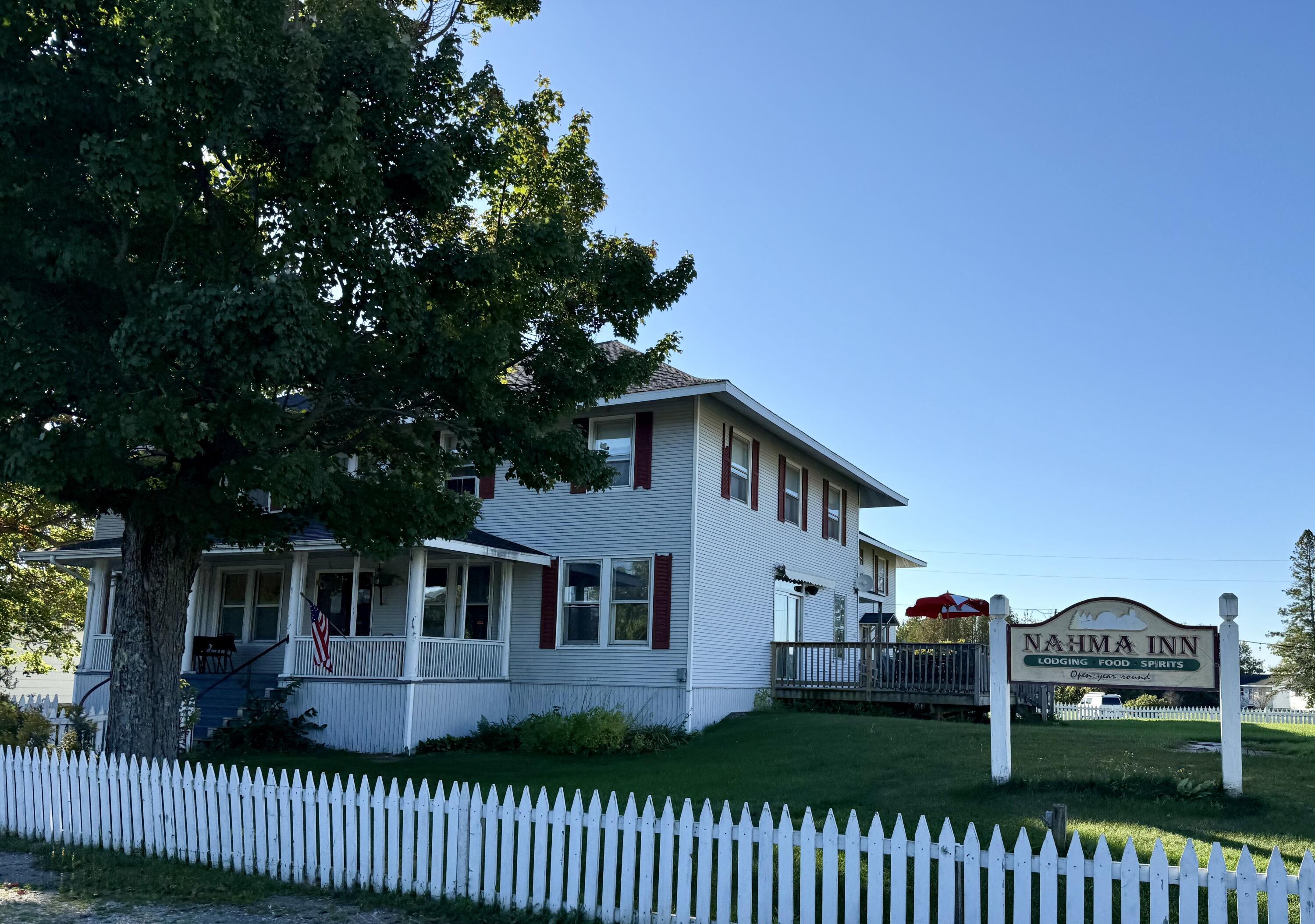 Image 1: Nahma Inn House