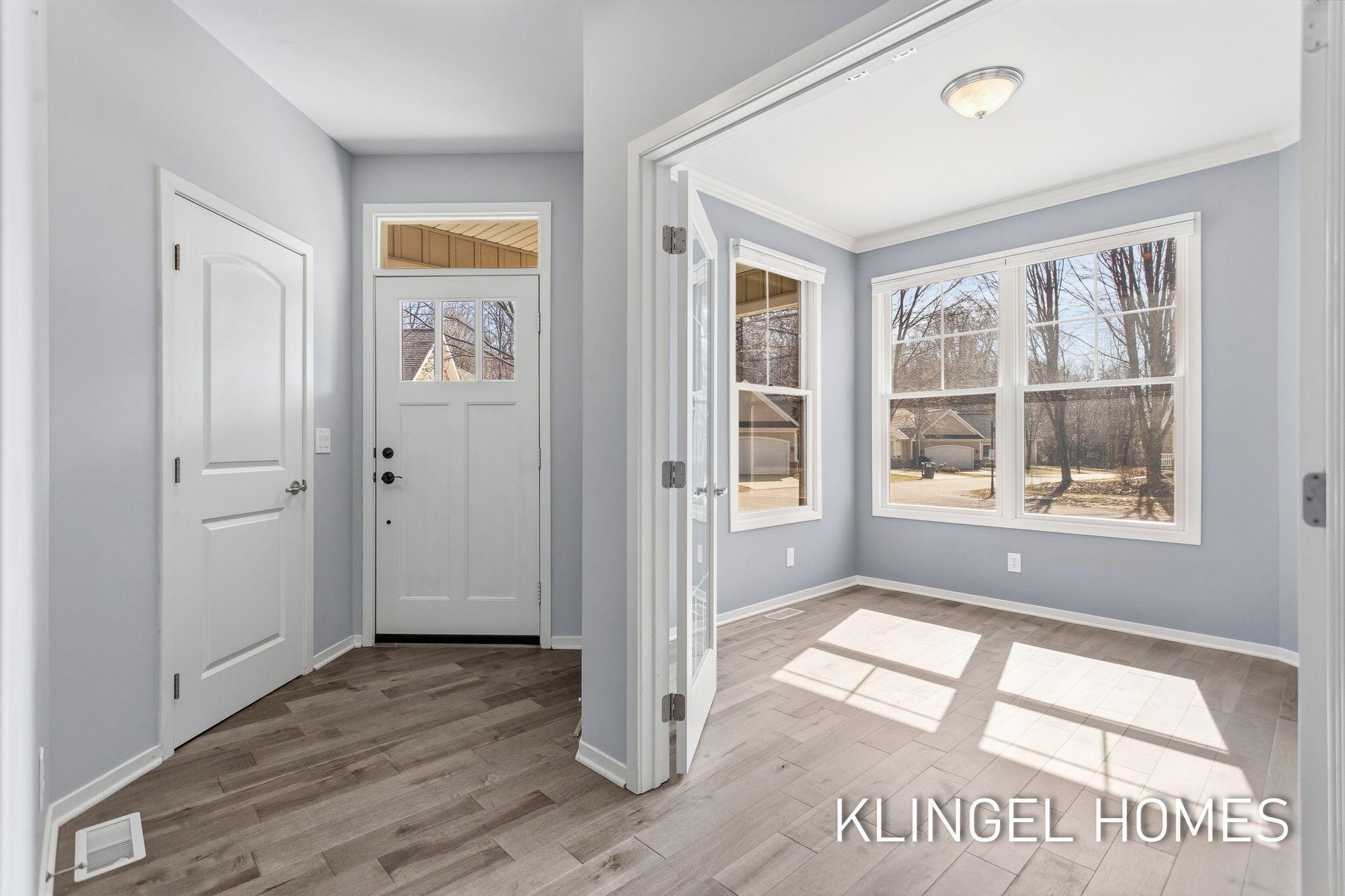 Image 4: 147-web-or-mls-16480-springvale-ct