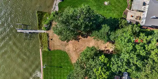 Image 4: 33-web-or-mls-DJI_20260804181037_0015_D