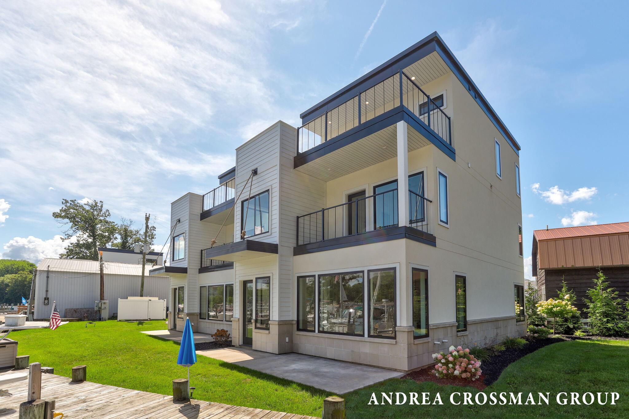 Image 2: 8-web-or-mls-1-bailey-ave-unit-1 copy