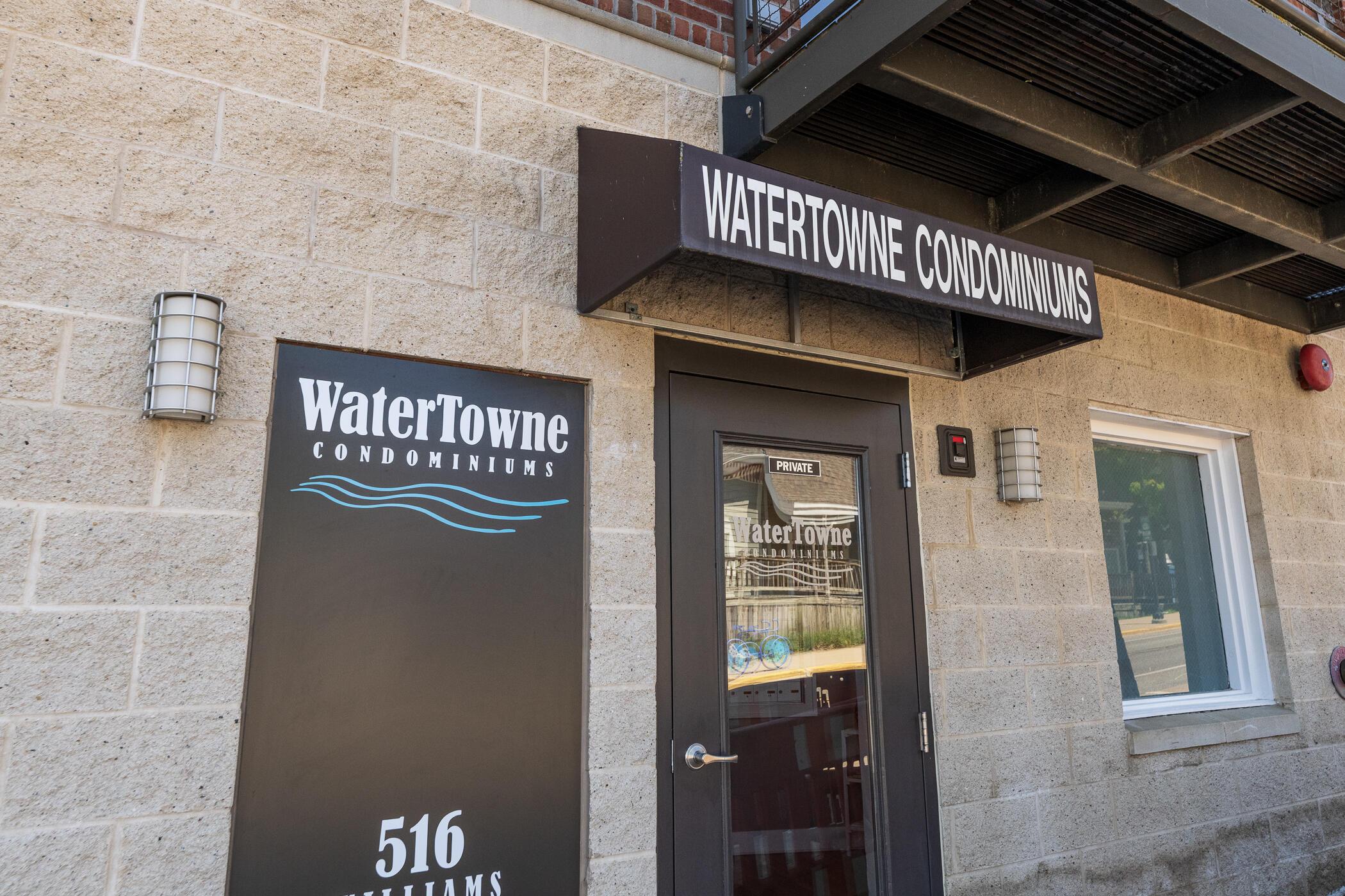 Image 2: Watertowne No5-39