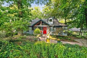 544 Hillcrest