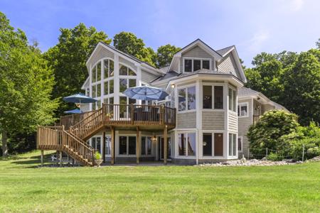 2855 Eleven Mile Road