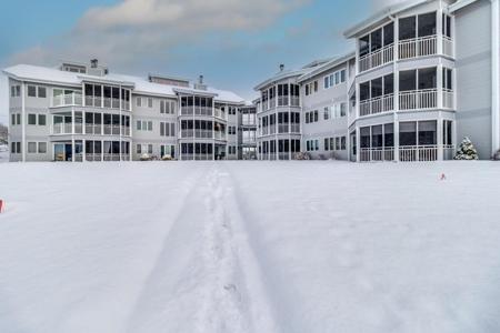 355 W Columbia Avenue