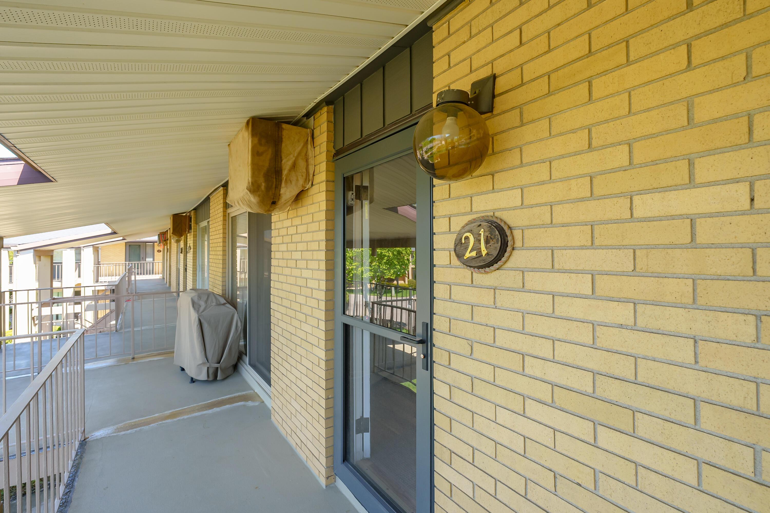 Image 4: Ridge Rd 4150 21 Stevensville 49127-24