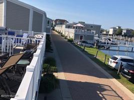 6 Harbor Isle Drive