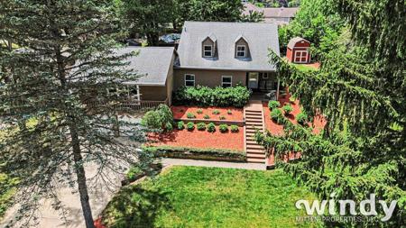 4936 Shoreview Drive
