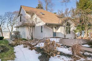 2435 N Lakefront Drive