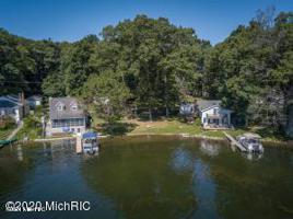 11249 Oak Drive