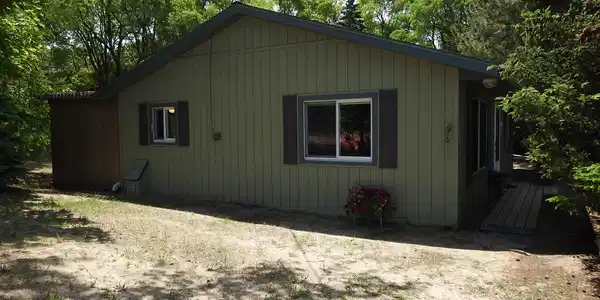 2870 N Sahara Trail