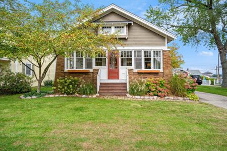 563 South Shore