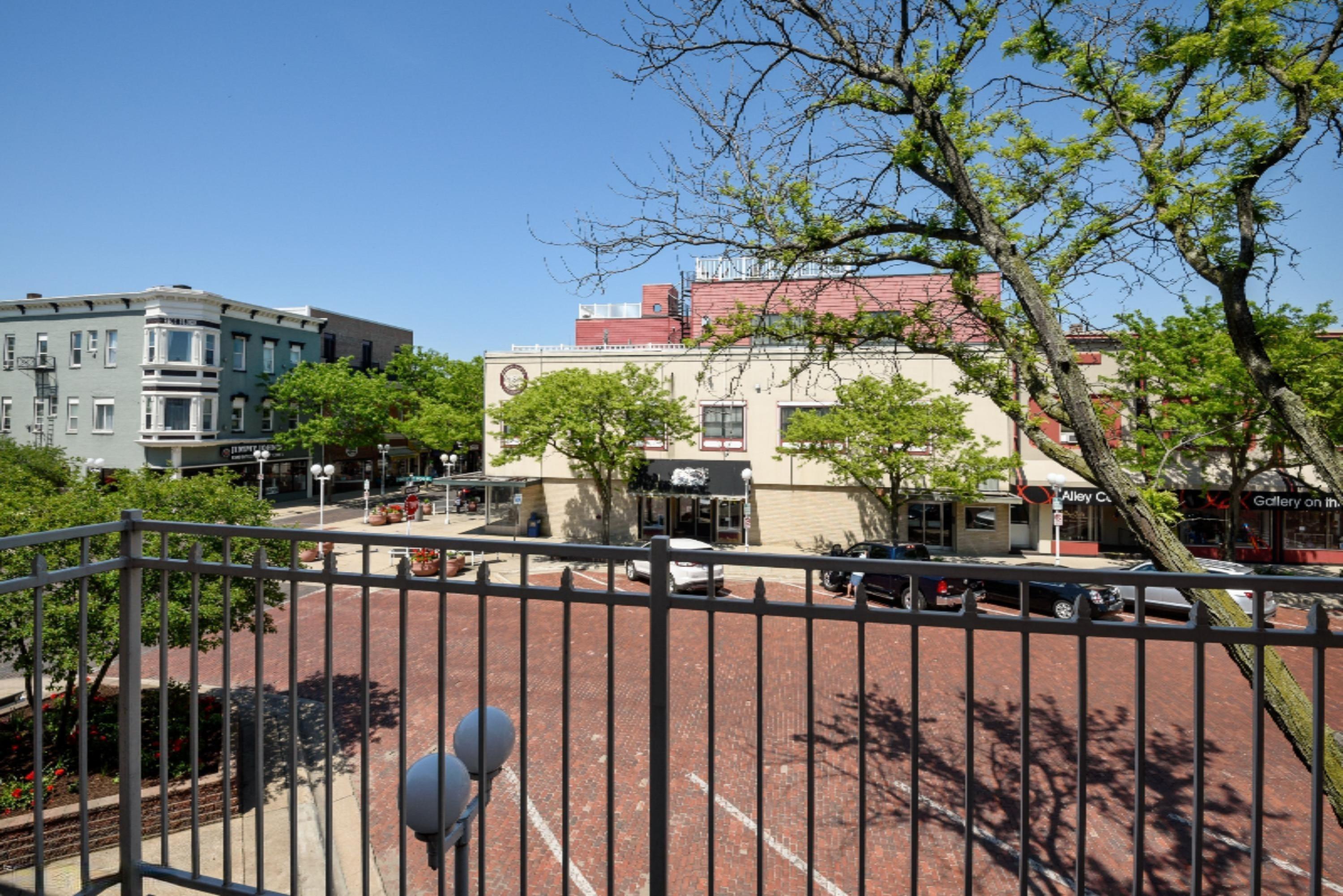 Image 3: Balcony View