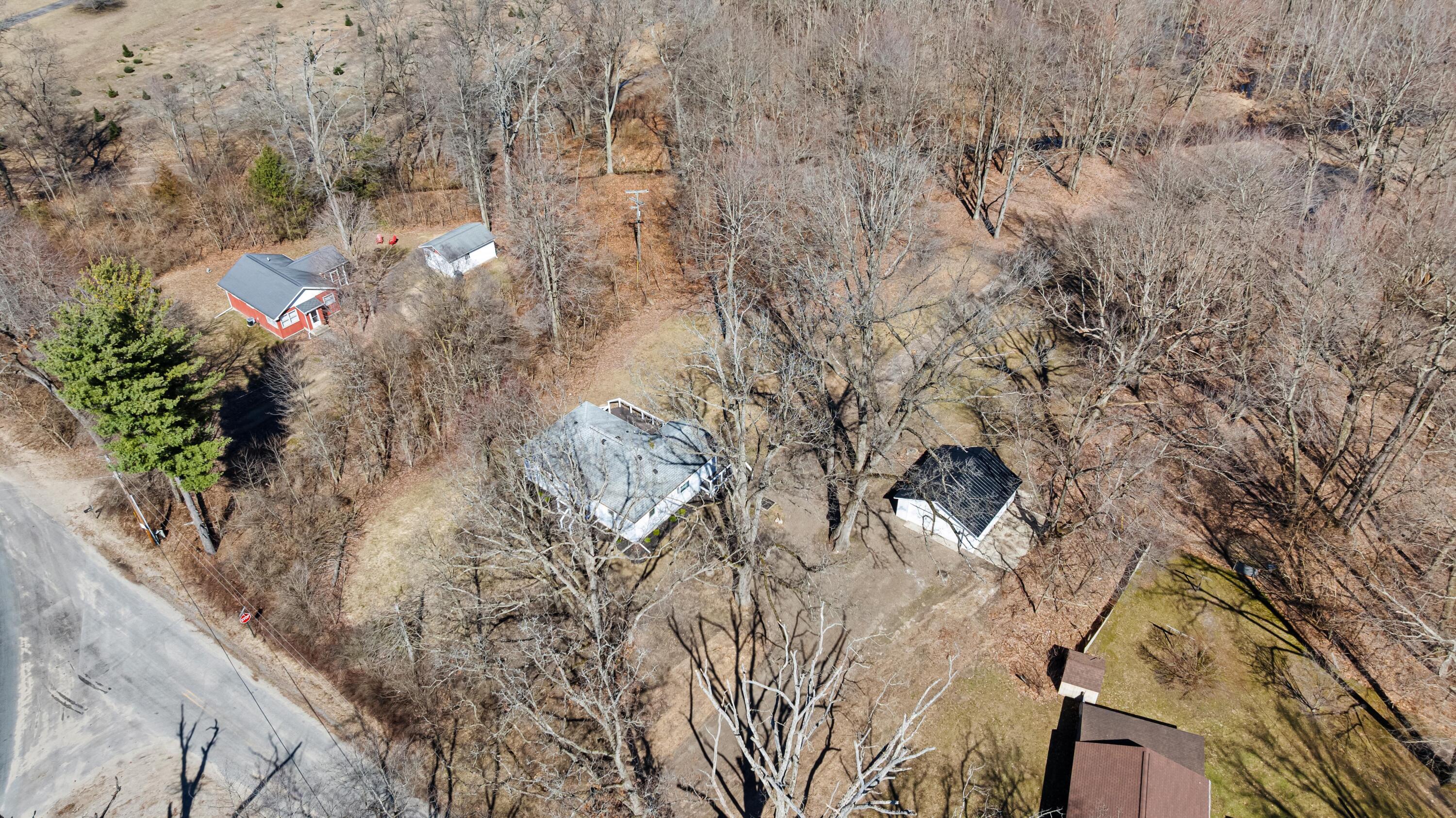 Image 3: Arial Front