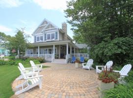 649 Lakeshore Drive