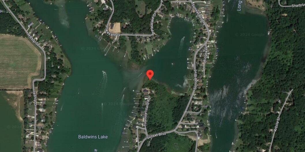 Image 3: 5 Pickeral Ave