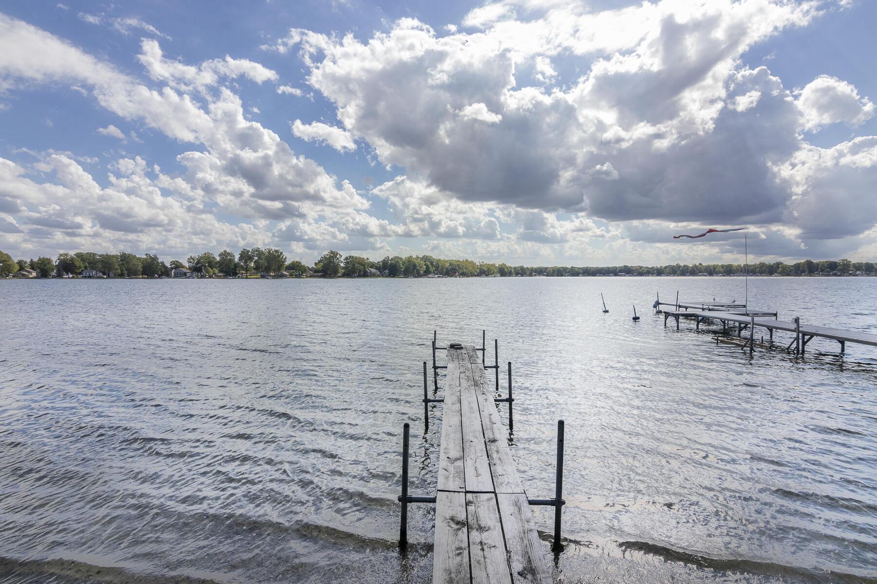 Image 3: 5188DeepPointDr-41