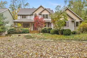 2840 Lake Breeze Drive