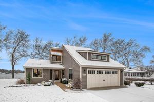 9098 E Long Lake