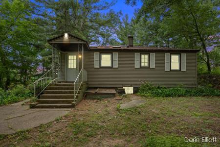 7985 Island View Drive