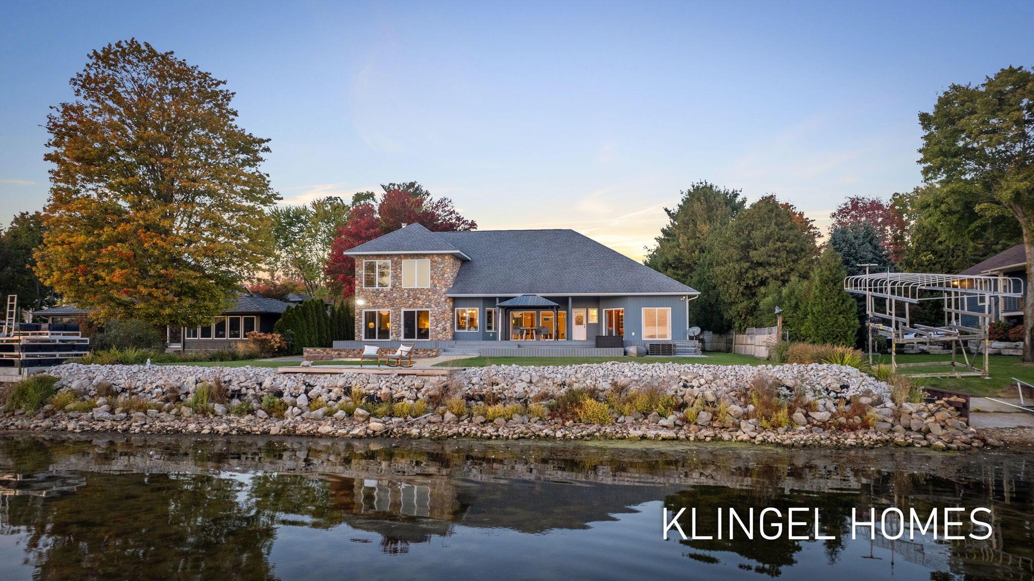 Image 1: 208-web-or-mls-3315-memorial-dr