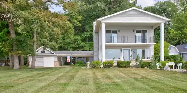 2083 Archwood Drive