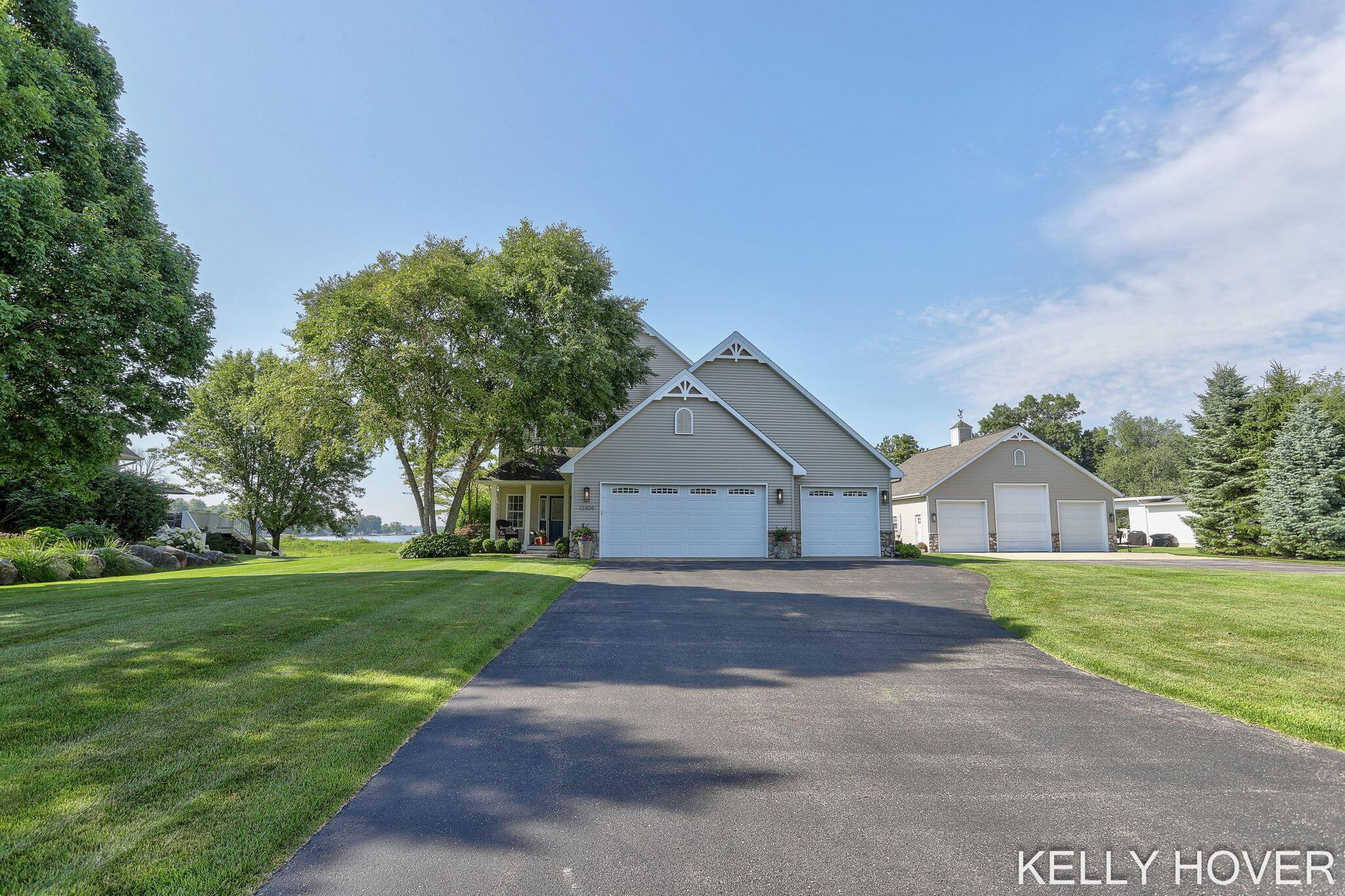 Image 3: 9-web-or-mls-12409-bayview-dr