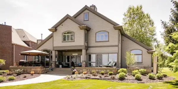 654 Country Club Drive