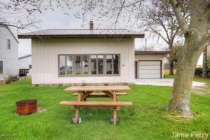 1242 N Shore Drive